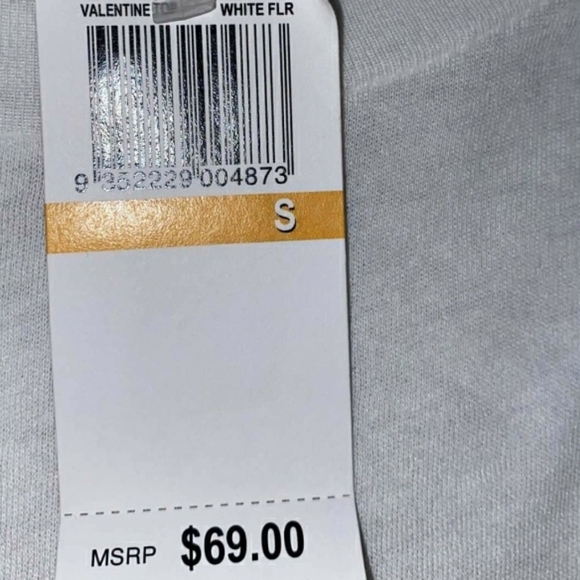 Wildfox Graphic Tee Hey Mom - Picture 6 of 7